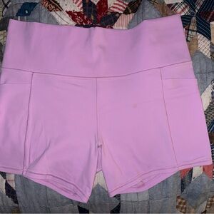 Athleta Salutation Stash Pocket II 5" Shorts, XL